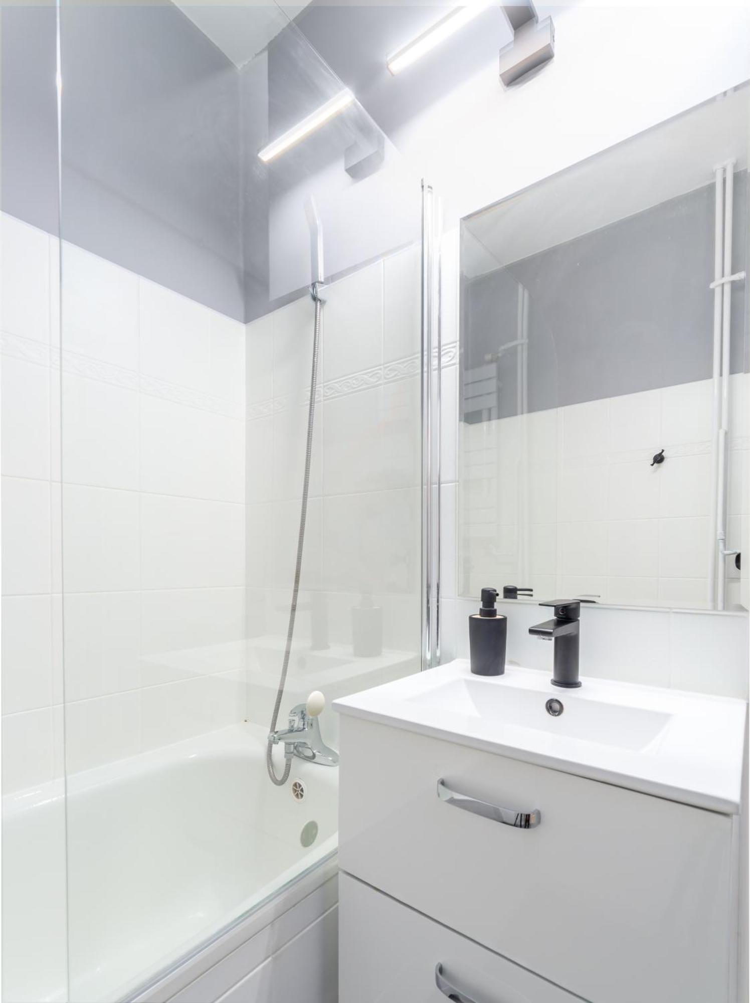Millenium Apartment Self Check-In Faktura Rzeszow Ngoại thất bức ảnh